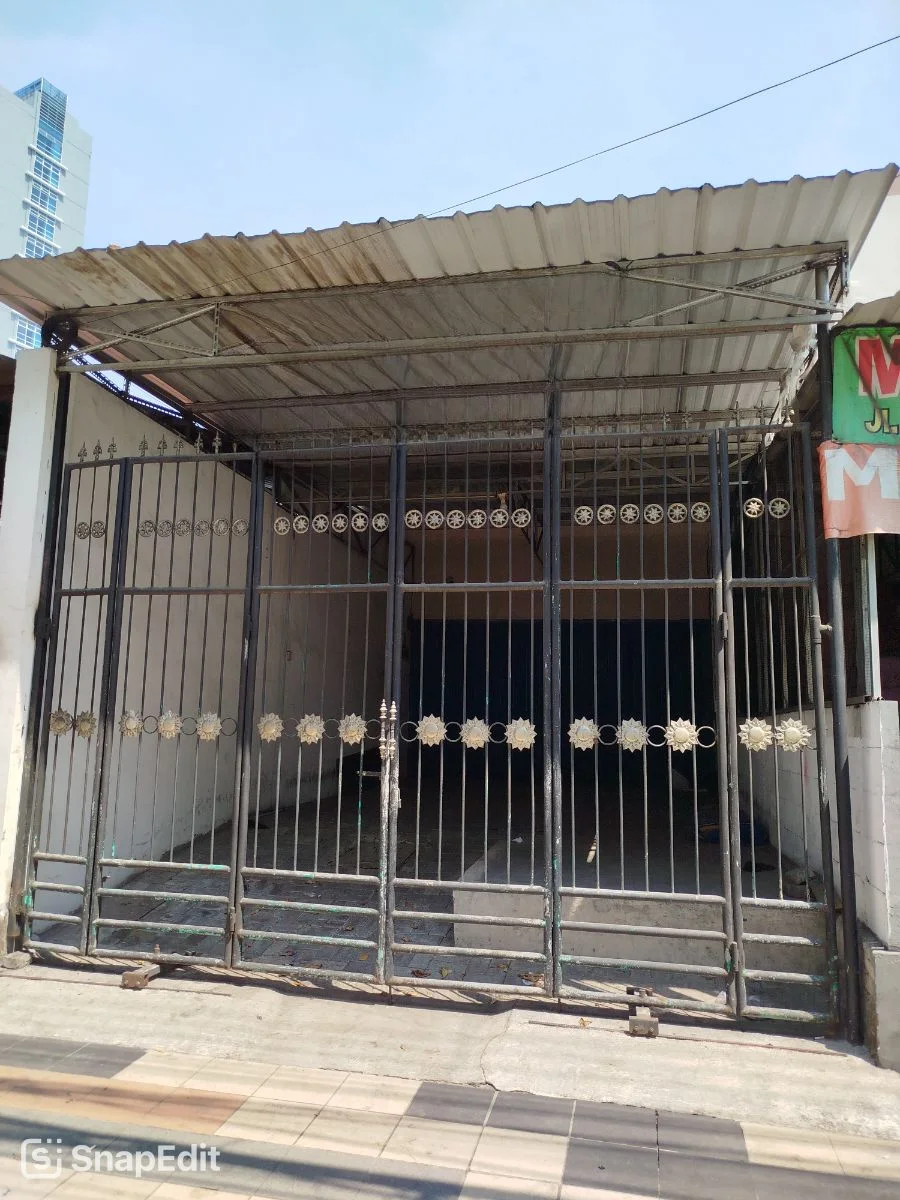 Disewakan ruko 2 lantai raya Tenggilis, Surabaya Selatan