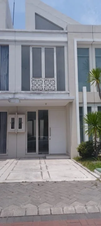 Dijual Rumah Bagus Nyaman Grand Pakuwon Surabaya Barat