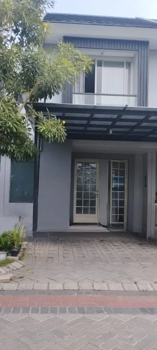 Dijual Rumah Nyaman Strategis Grand Pakuwon Surabaya Barat