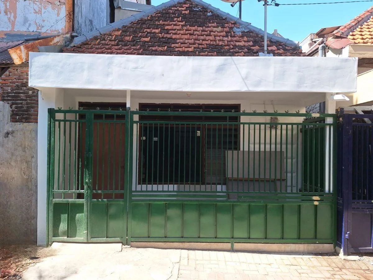 Dijual Rumah Siap Huni di Tambak Bayan Surabaya Timur