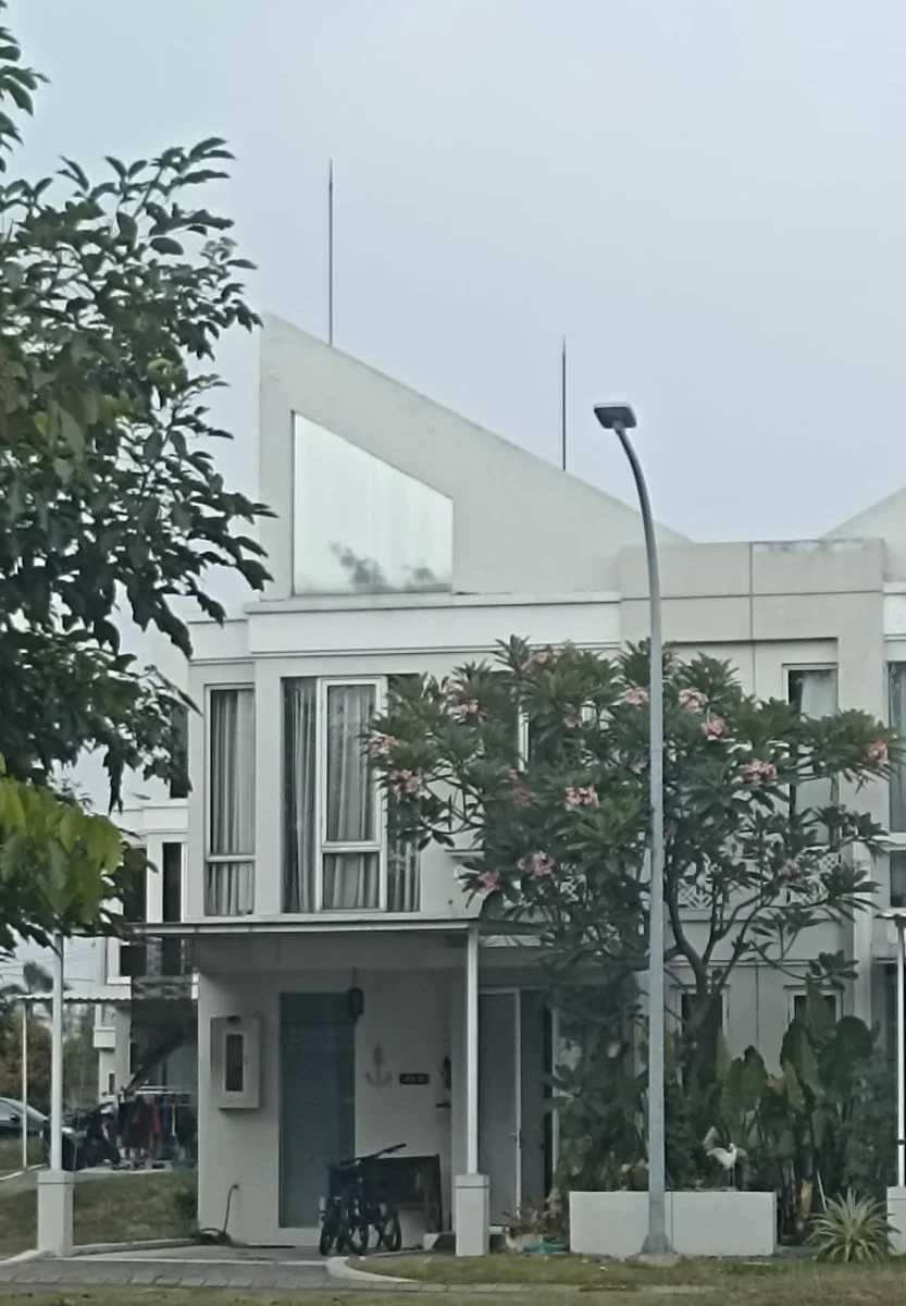 Dijual/Disewakan Rumah Bagus Murah Wilayah Surabaya Barat