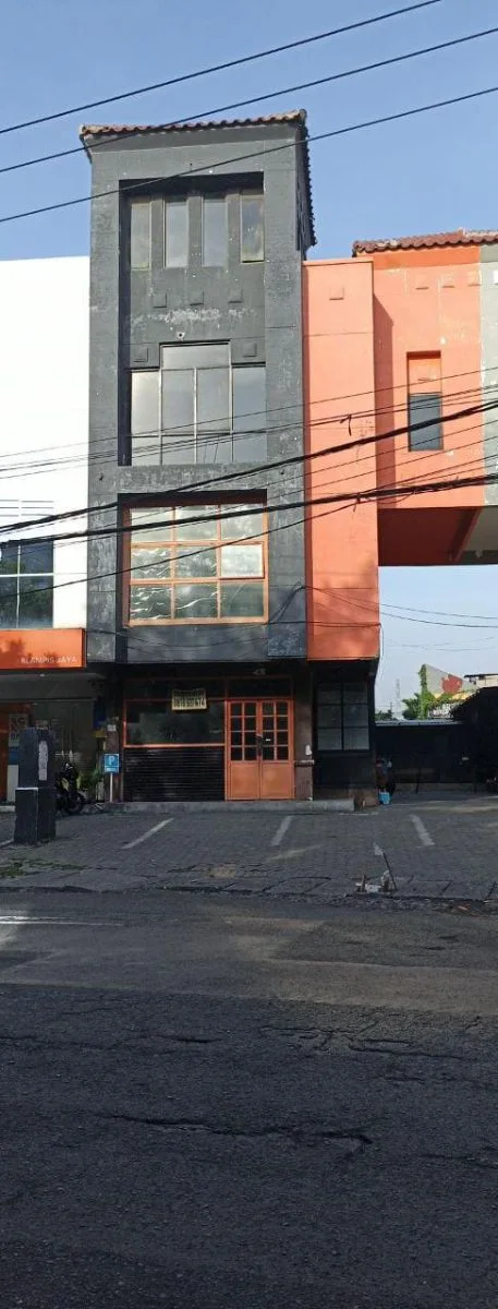Disewakan Ruko Hook Bagus Strategis Wilayah Surabaya Timur - Thumbnail 2