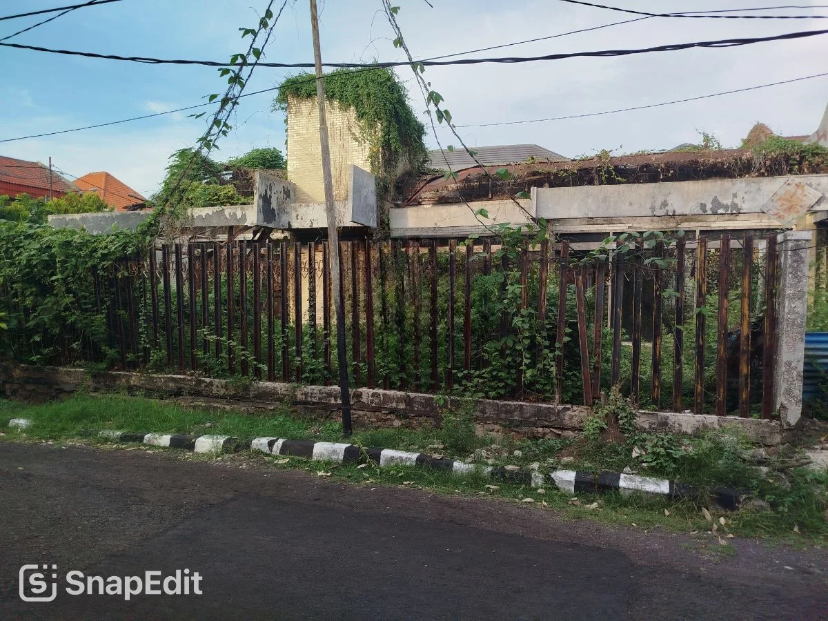 Dijual Rumah Hitung Tanah di Darmo Permai Selatan Surabaya Barat