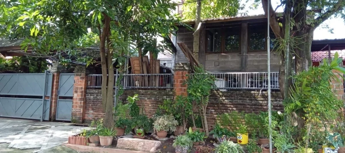 Dijual Rumah Strategis Dikawasan Pakis Tirtosari Surabaya Barat