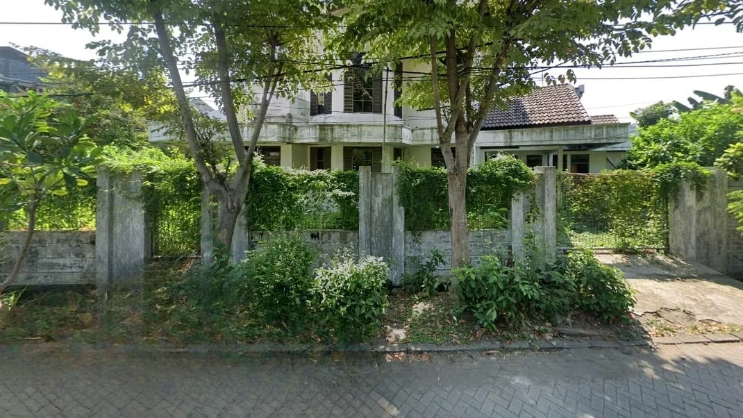 Dijual Rumah 5 Kamar Tidur Strategis di Saronojiwo Tenggilis Surabaya Timur