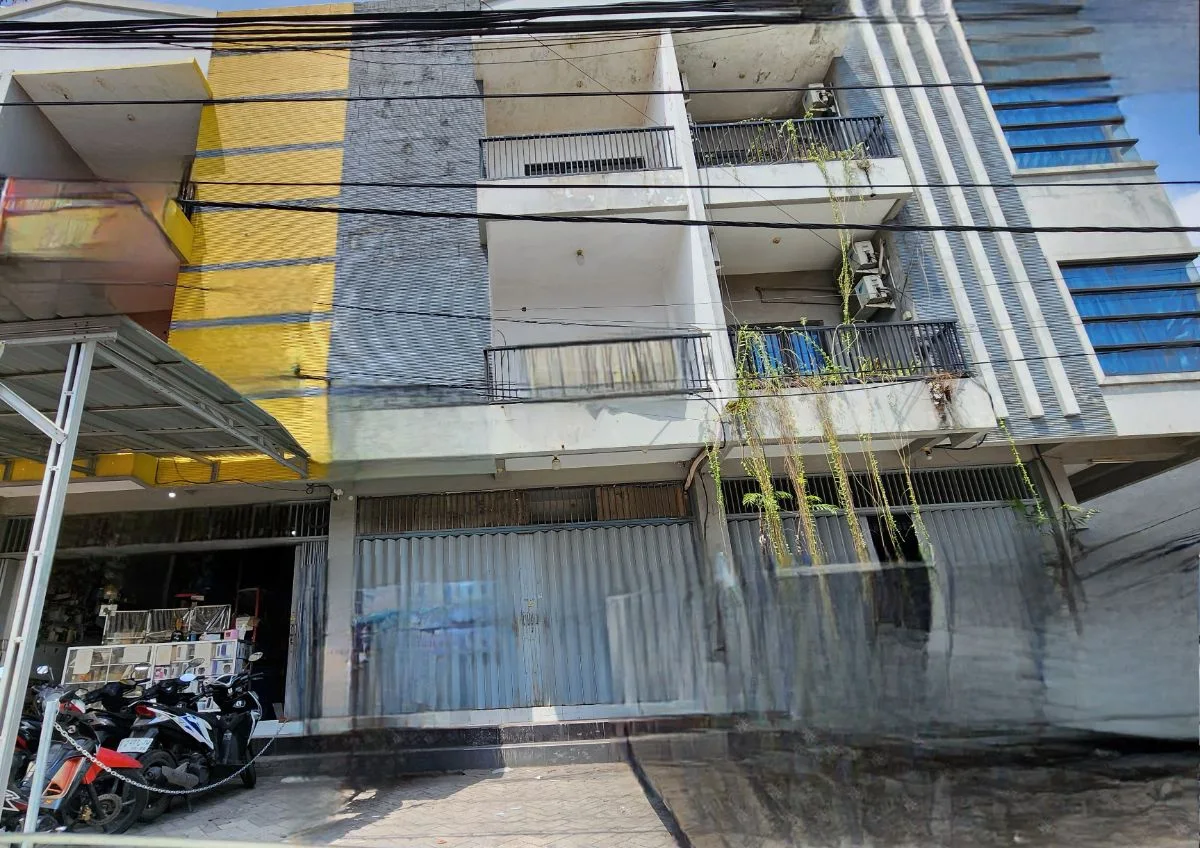 Disewakan Ruko Raya Dukuh Kupang Surabaya Barat