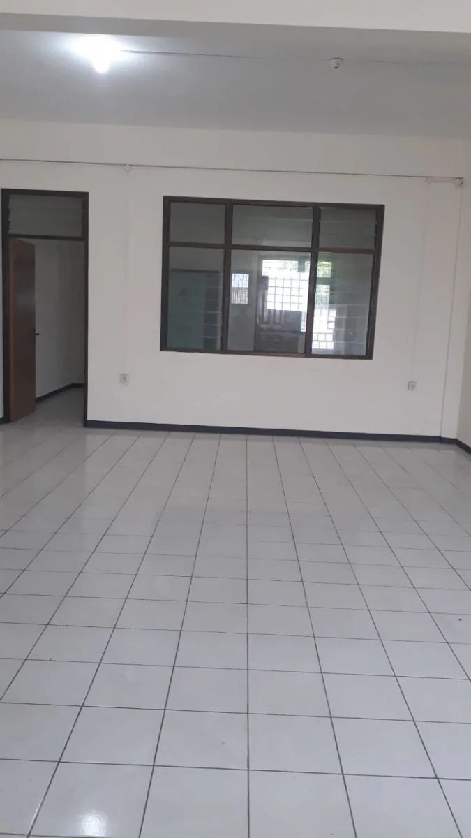 Disewakan Ruko Murah dan Lokasi Strategis di Kupang Jaya Surabaya Barat - Thumbnail 4