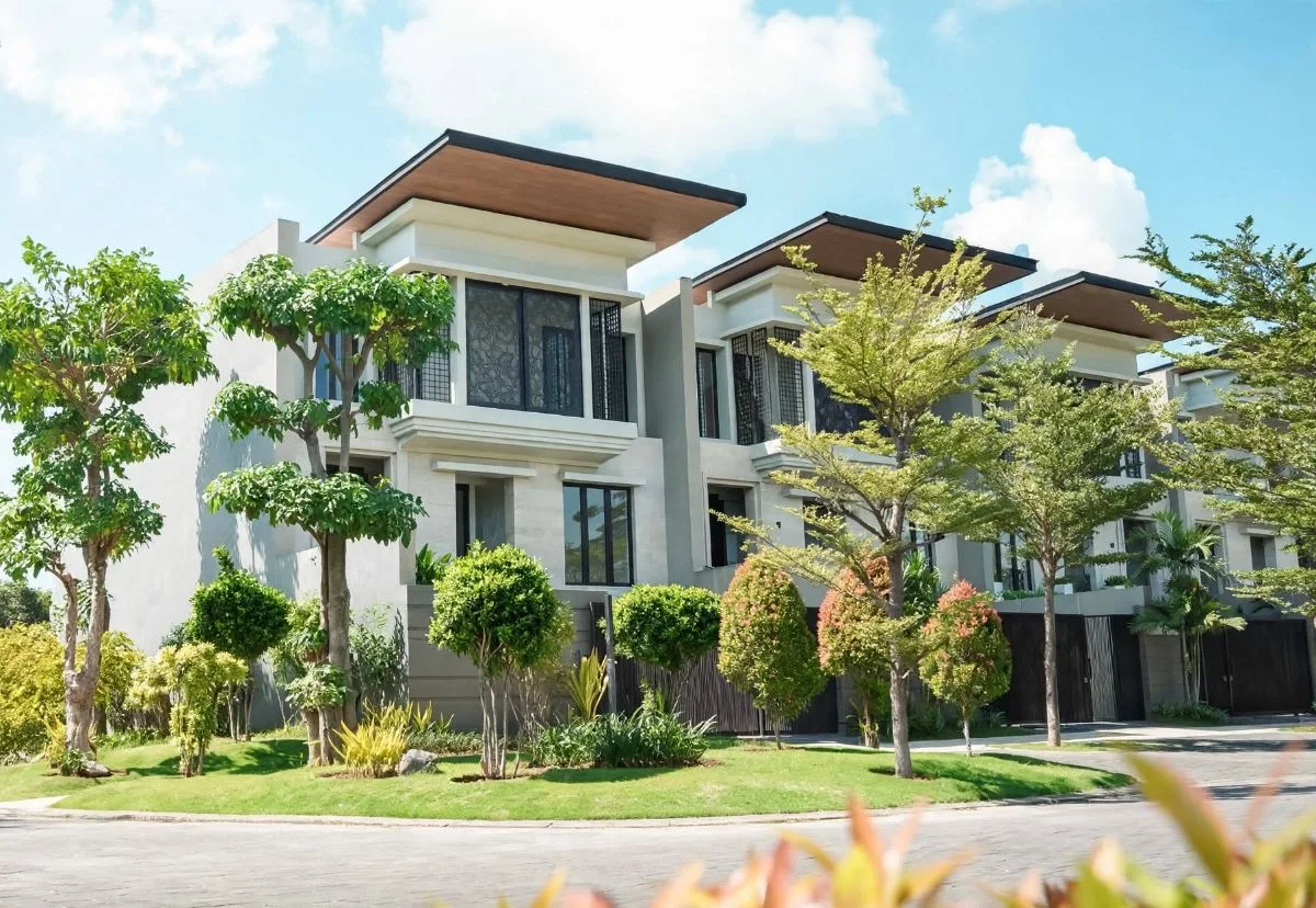 Dijual Rumah Mewah Baru di Grand Peninsula Park Surabaya Timur - Thumbnail 4