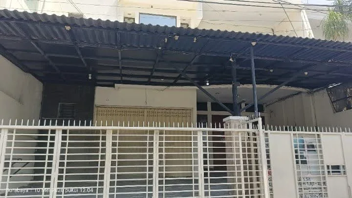 Dijual Rumah Strategis di Darmo Permai Selatan, Surabaya Barat