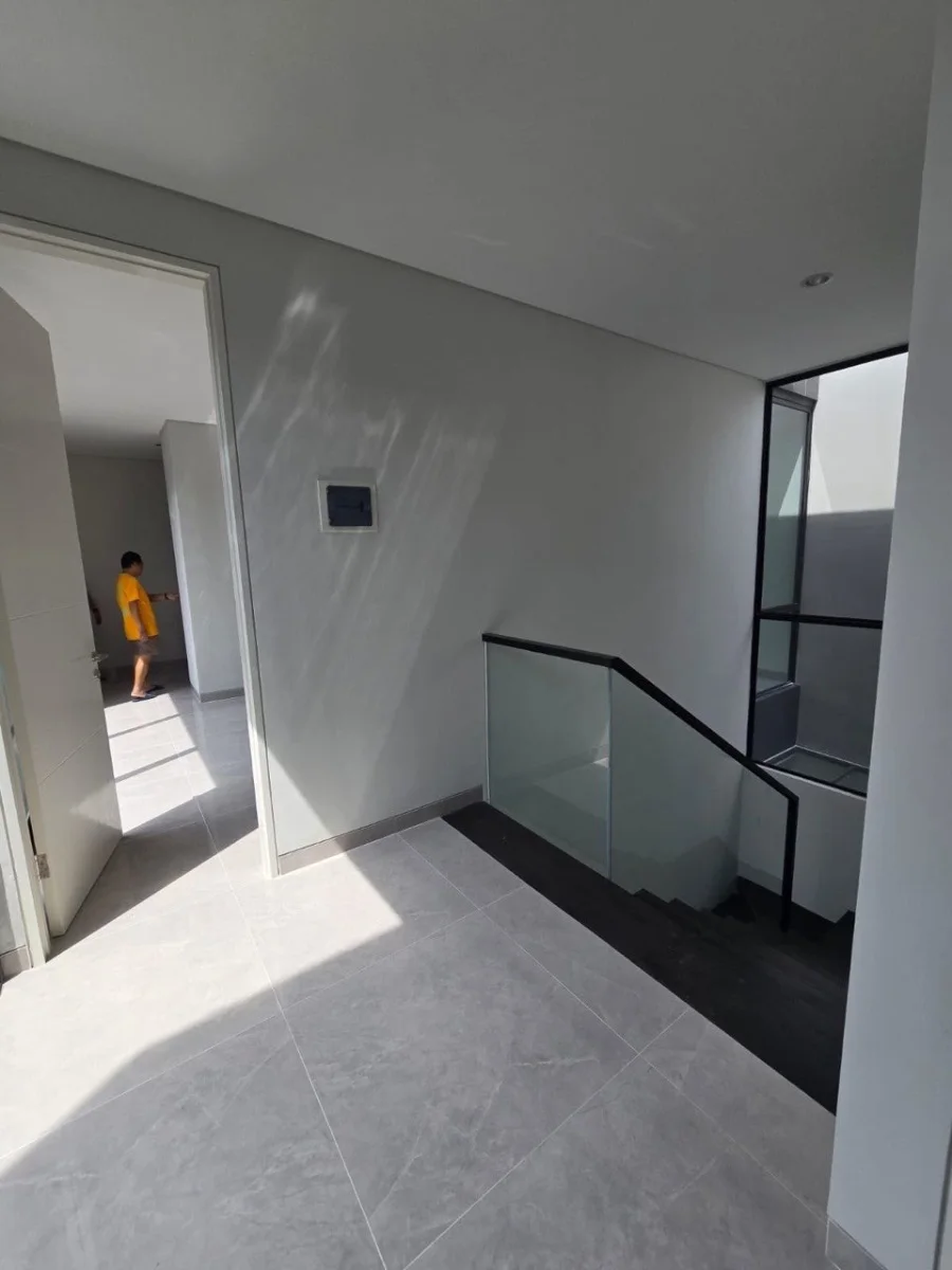 Dijual Rumah Siap Huni di Pelican Hill Surabaya Barat - Thumbnail 6