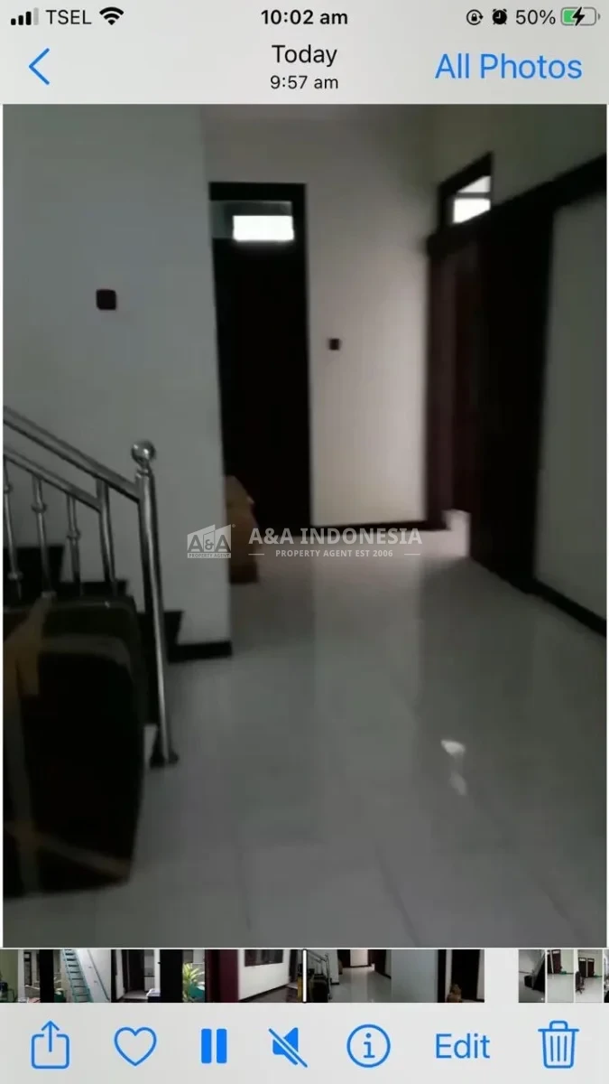Disewakan Rumah 2 Lantai di Klampis Semolo Surabaya Timur - Thumbnail 2