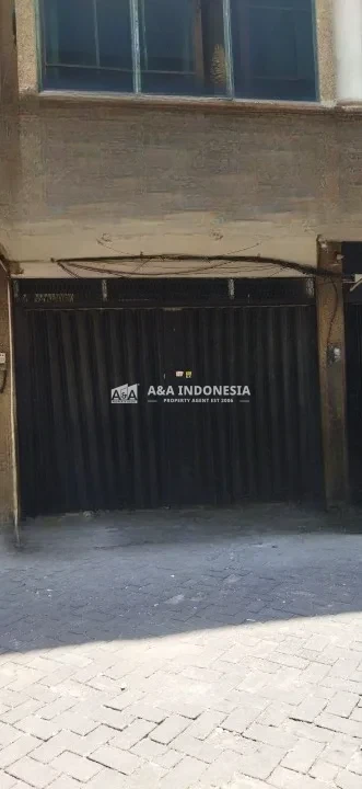 Dijual/Disewakan Ruko Lokasi Strategis Kayoon Lenmarc Surabaya Pusat