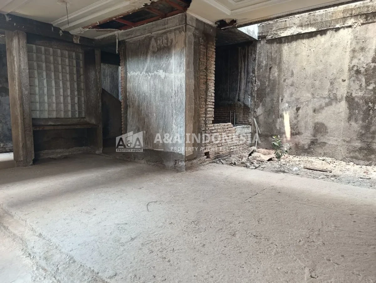 Jual Rumah Mewah 2 Lantai Setengah Jadi Darmo Harapan Lokasi Premium Strategis Surabaya Barat - Thumbnail 3