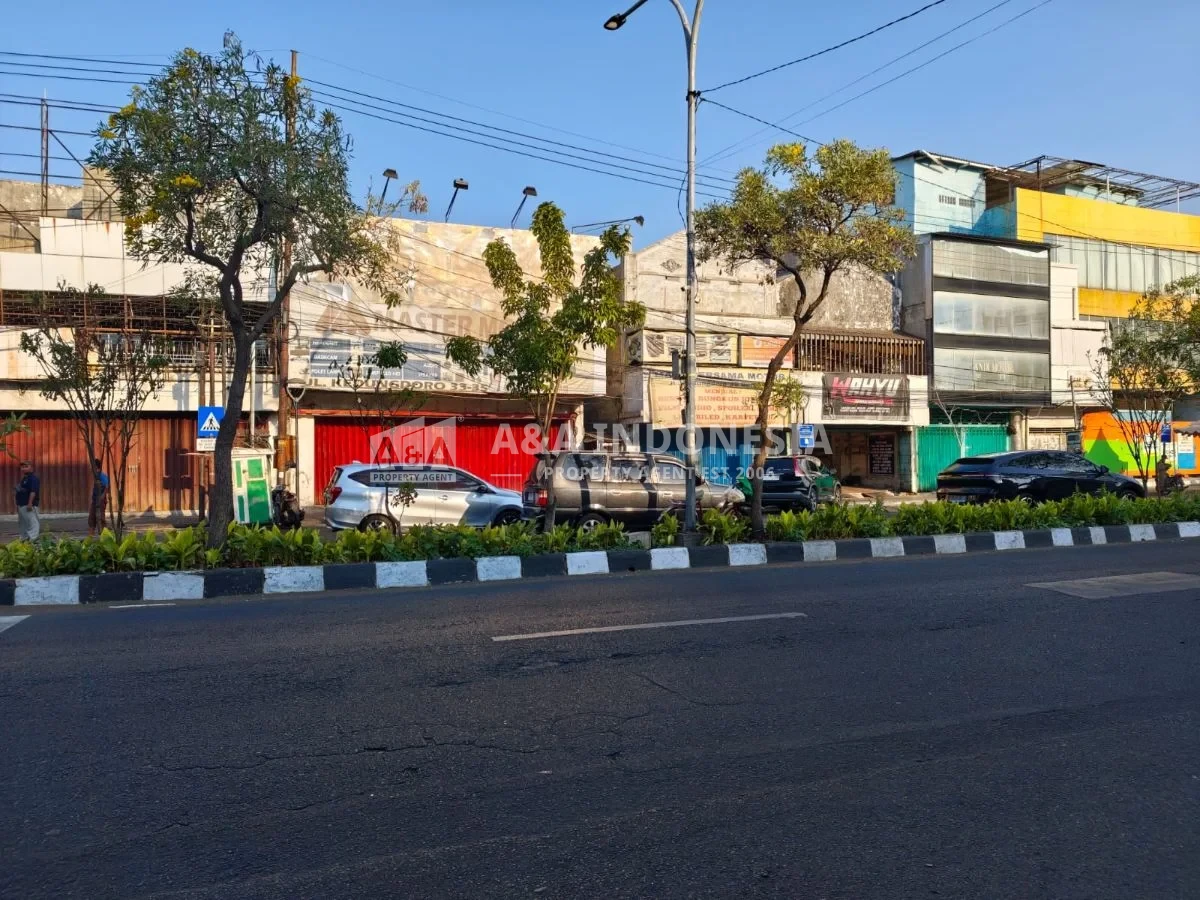 *Disewakan Ruko Strategis Kedungdoro Surabaya Pusat*