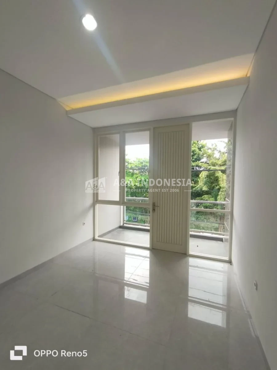Dijual Rumah Baru Gress Manyar Tirtoyoso Surabaya Timur - Thumbnail 5