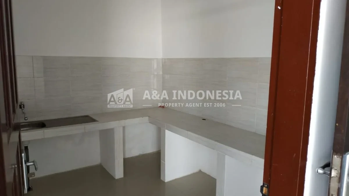 Disewakan Rumah Nyaman dan Siap Huni Manyar Jaya Surabaya Timur - Thumbnail 6
