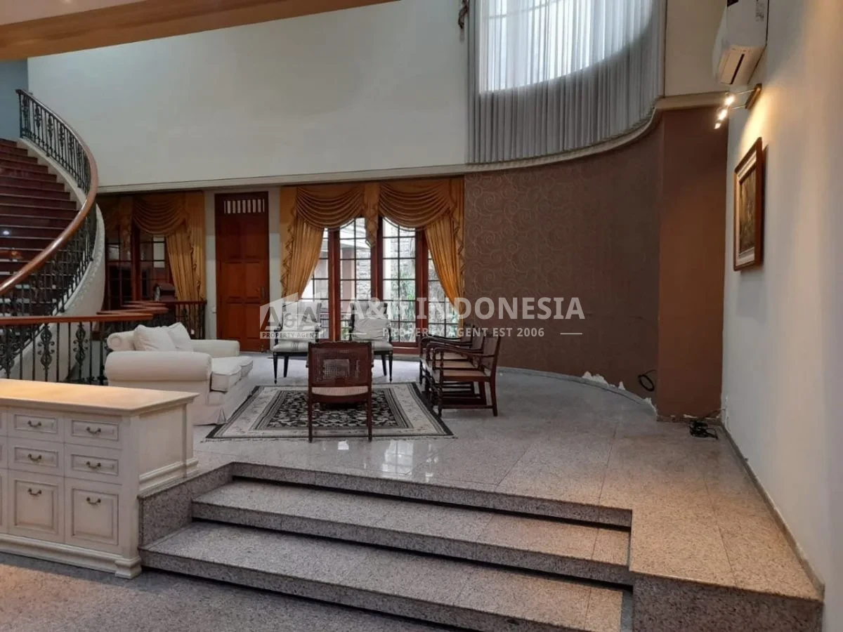 Dijual Rumah Mewah dan Siap Huni Lokasi Nginden Intan Raya Surabaya Timur - Thumbnail 2
