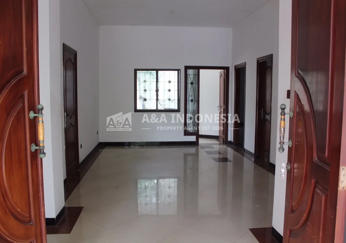 Disewakan Rumah 1 Lantai di Kedung Baruk Surabaya Timur - Thumbnail 6