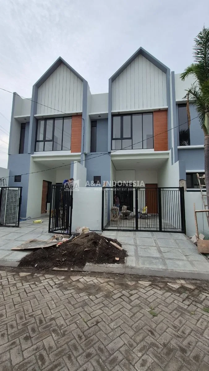 Dijual Brand New House Prapen Indah Surabaya dengan Gaya Scandinavian dan Row Jalan Lebar