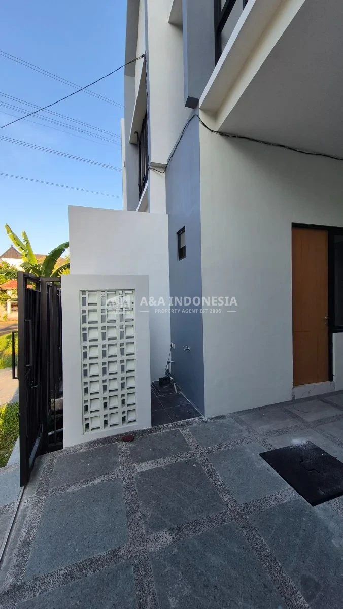 Dijual Brand New House Prapen Indah Surabaya dengan Gaya Scandinavian dan Row Jalan Lebar - Thumbnail 4