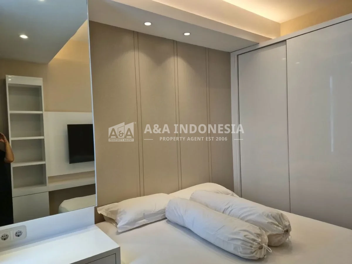Disewakan Unit Studio Apartemen Grand Sungkono Lagoon Tower Caspian Lokasi Strategis Surabaya Barat