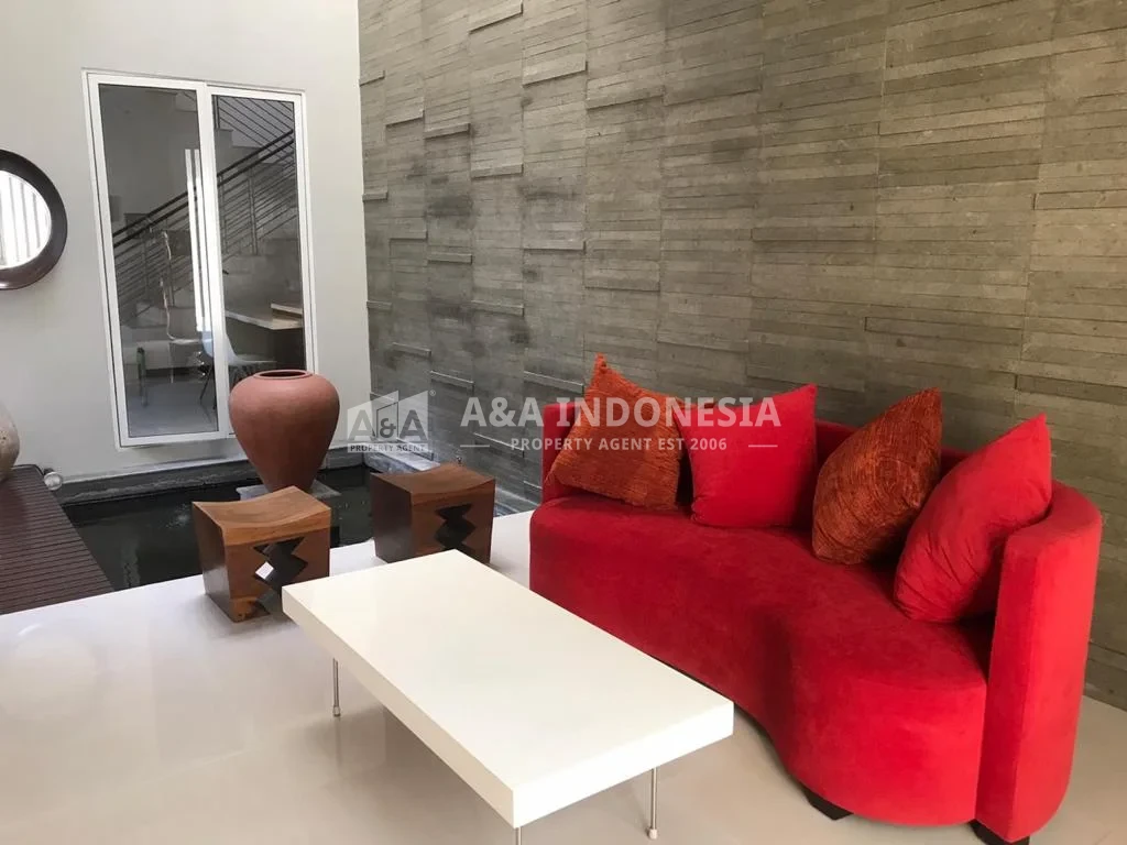 Jual Rumah 2 Lantai Mewah Diamond Hill Lokasi Prestisius Citraland Utama Surabaya - Thumbnail 5