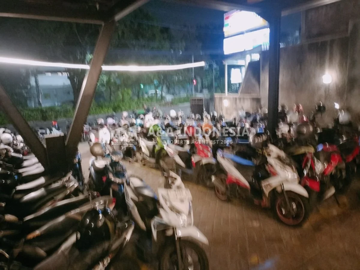 *Dijual/sewa Rumah usaha Strategis di Manyar Surabaya Timur* - Thumbnail 3
