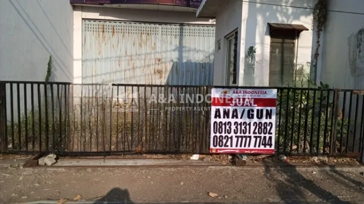 Dijual Ruko 2 Lantai Strategis di Jl. Ahmad Yani , Payaman, Nganjuk