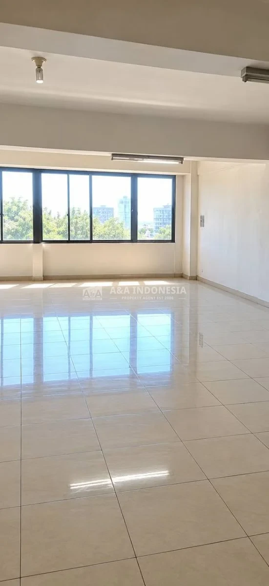 DIJUAL TOKO BESAR DI KEDUNGDORO – COCOK UNTUK TOKO, BANK, KANTOR, DAN INVESTASI - Thumbnail 2