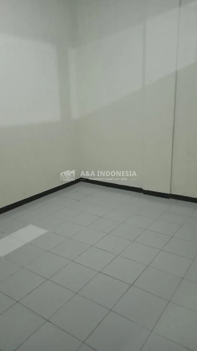 Disewakan Ruko 2,5 Lantai di Jalan Raya Mulyosari Surabaya Timur - Thumbnail 2