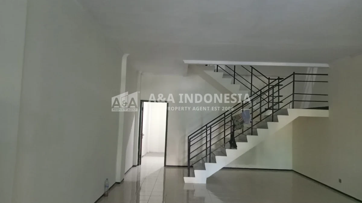 Disewakan Ruko 2,5 Lantai di Jalan Raya Mulyosari Surabaya Timur - Thumbnail 3