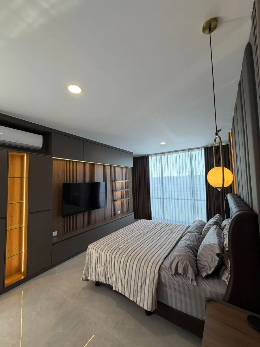 Disewakan Rumah Mewah di Pelican Hill Citraland, Surabaya Barat - Thumbnail 3