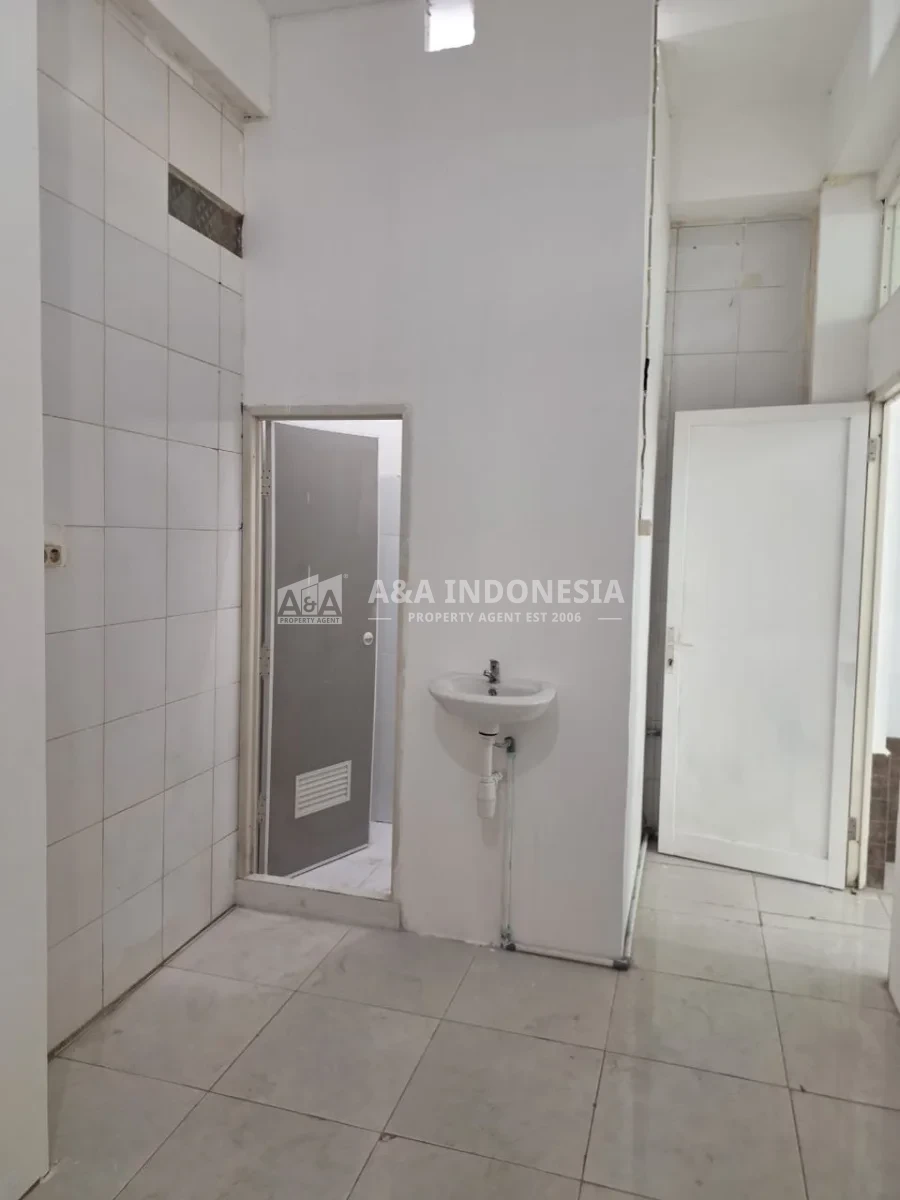 Disewakan Ruko Mulyosari Surabaya Timur Strategis Dekat Galaxy Mall & Pakuwon City Mall - Thumbnail 4