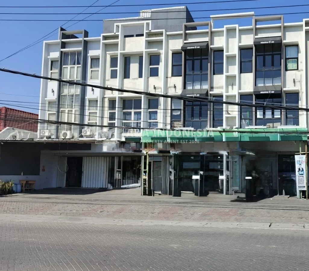 Dijual Ruko 3 Lantai Keputih Surabaya Timur Dekat Pakuwon City Mall,ITS, Hang Tuah & MERR – SHM, Pinggir Jalan Raya - Thumbnail 3