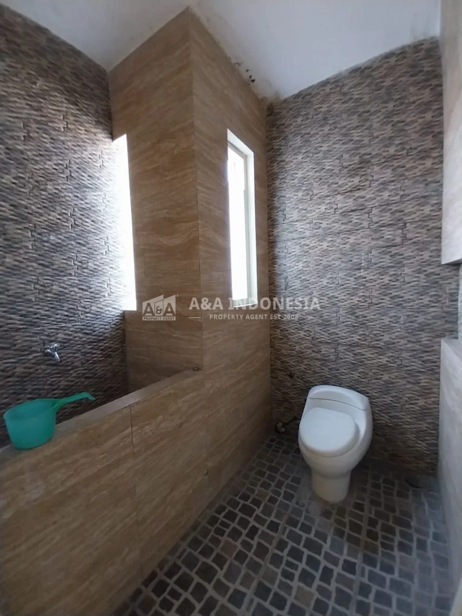 Dijual Rumah Strategis di Rungkut Asri, Surabaya - Thumbnail 4