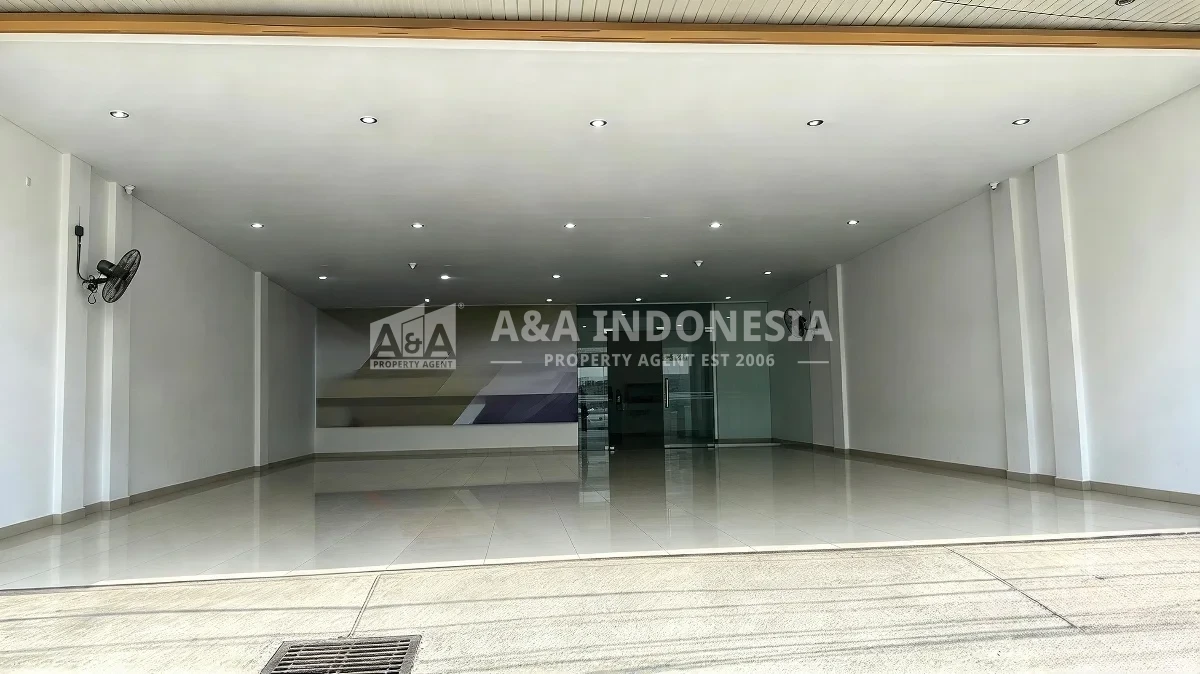 Disewakan Showroom BarataJaya Surabaya Timur - Thumbnail 5