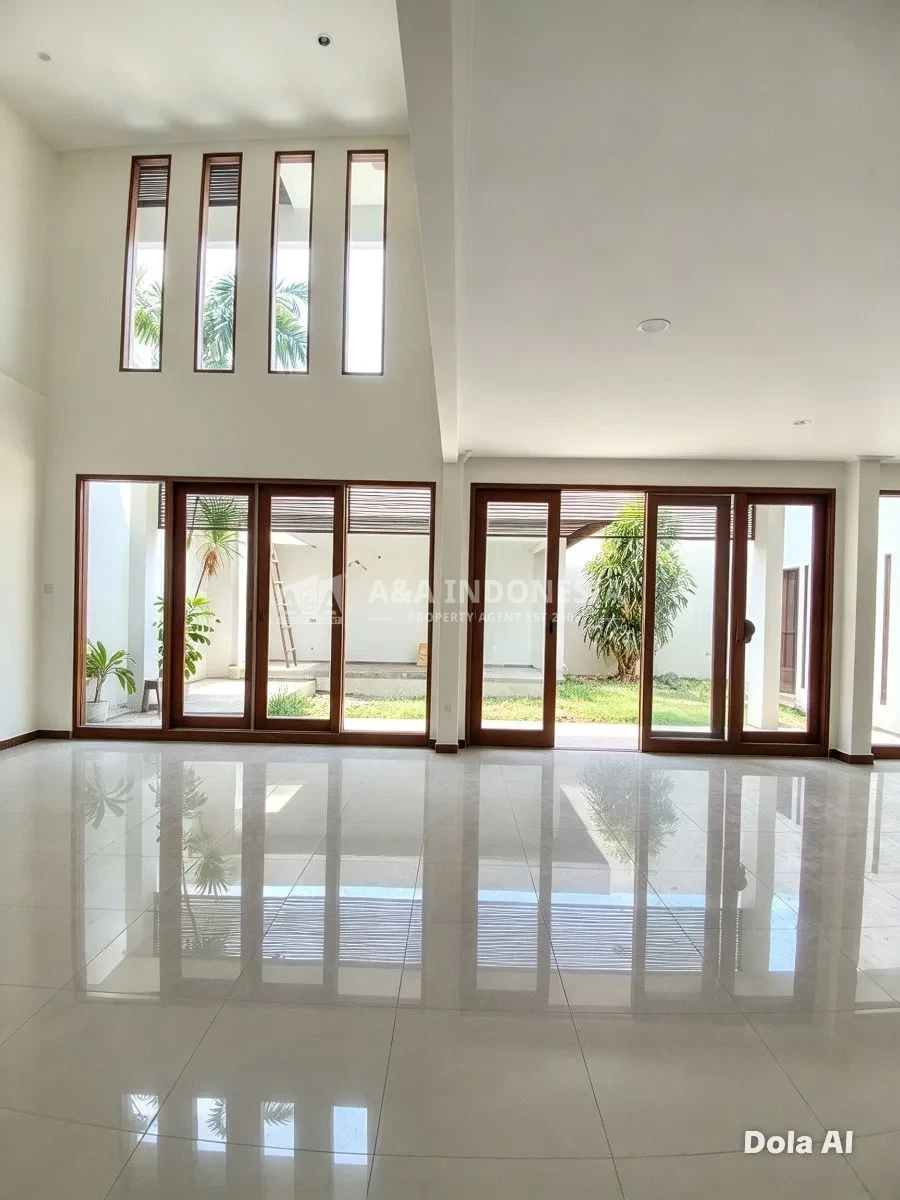 *_Dijual Rumah di Kawasan Elit Graha Family Surabaya Barat_* - Thumbnail 8