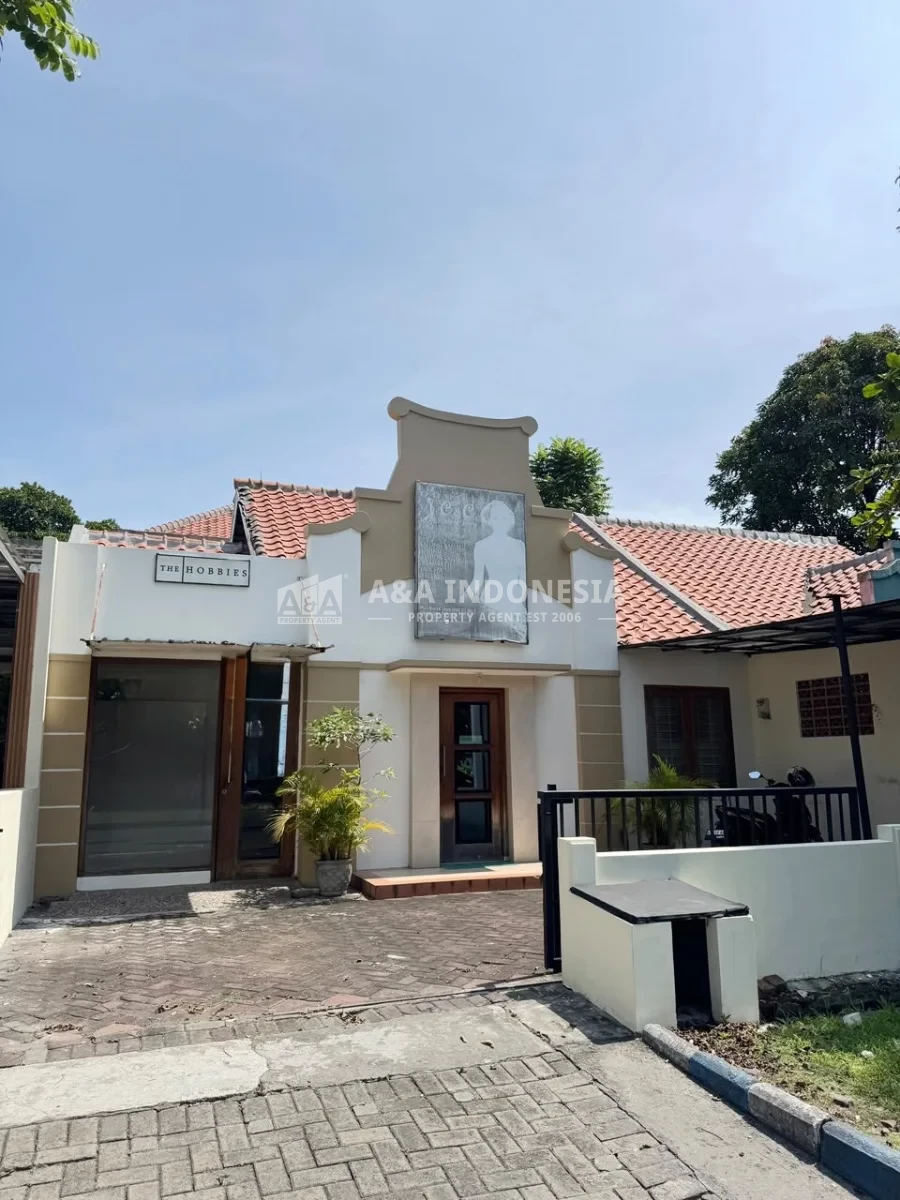 Dijual Rumah Usaha Puri Surya Jaya Sidoarjo Nol Jalan Raya-SHM