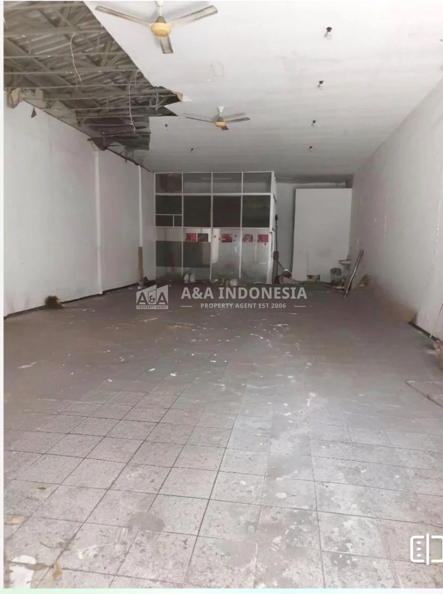 Ruko sewa lokasi strategis Raya Kertajaya, Surabaya Timur yang istimewa
