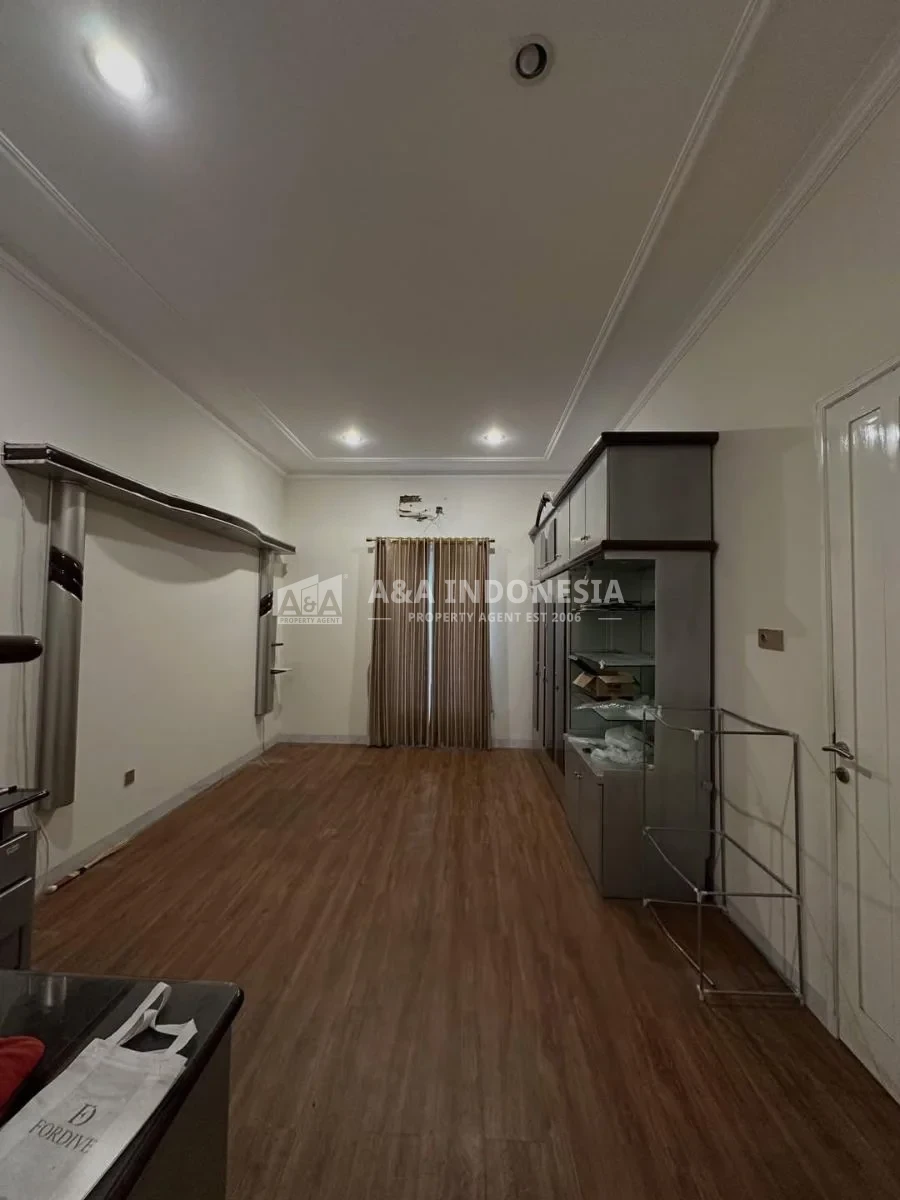 Jual Rumah Mewah 2 Lantai Eastwood Lokasi Prestisius Citraland Utama Surabaya Barat - Thumbnail 5