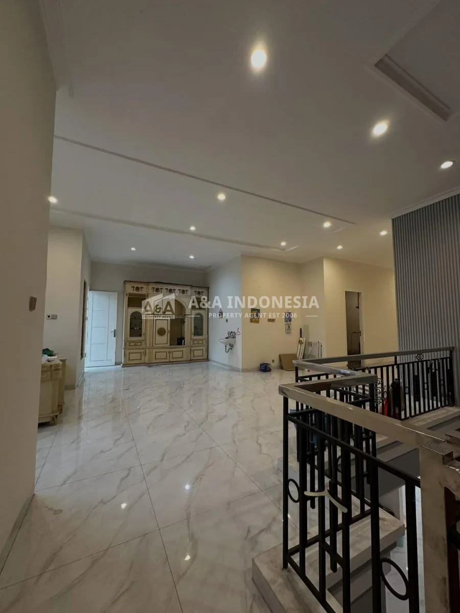 Jual Rumah Mewah 2 Lantai Eastwood Lokasi Prestisius Citraland Utama Surabaya Barat - Thumbnail 6