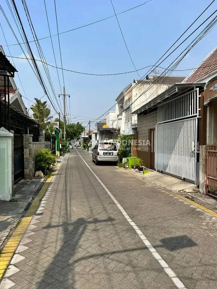 Jual Rumah 2 Lantai 600 jutaan Karang Empat Murah Lokasi Strategis Surabaya Timur - Thumbnail 2