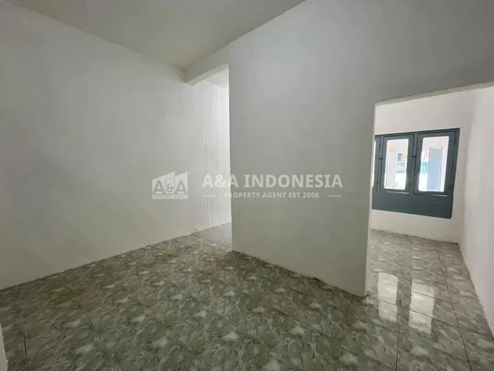 Jual Rumah 2 Lantai 600 jutaan Karang Empat Murah Lokasi Strategis Surabaya Timur - Thumbnail 5