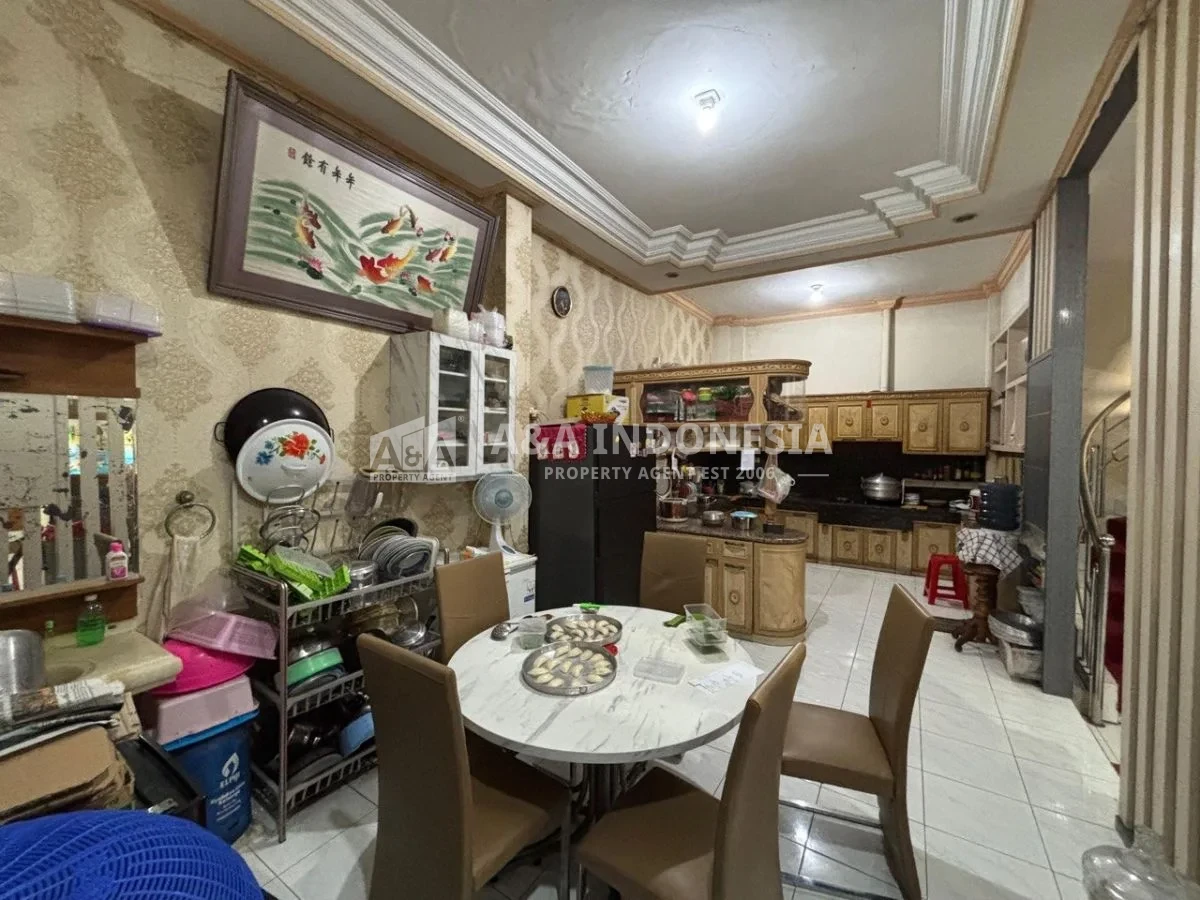 Dijual rumah di kawasan Darmo Satellite, Jl. Tanjung Sari Baru, Surabaya Barat - Thumbnail 5
