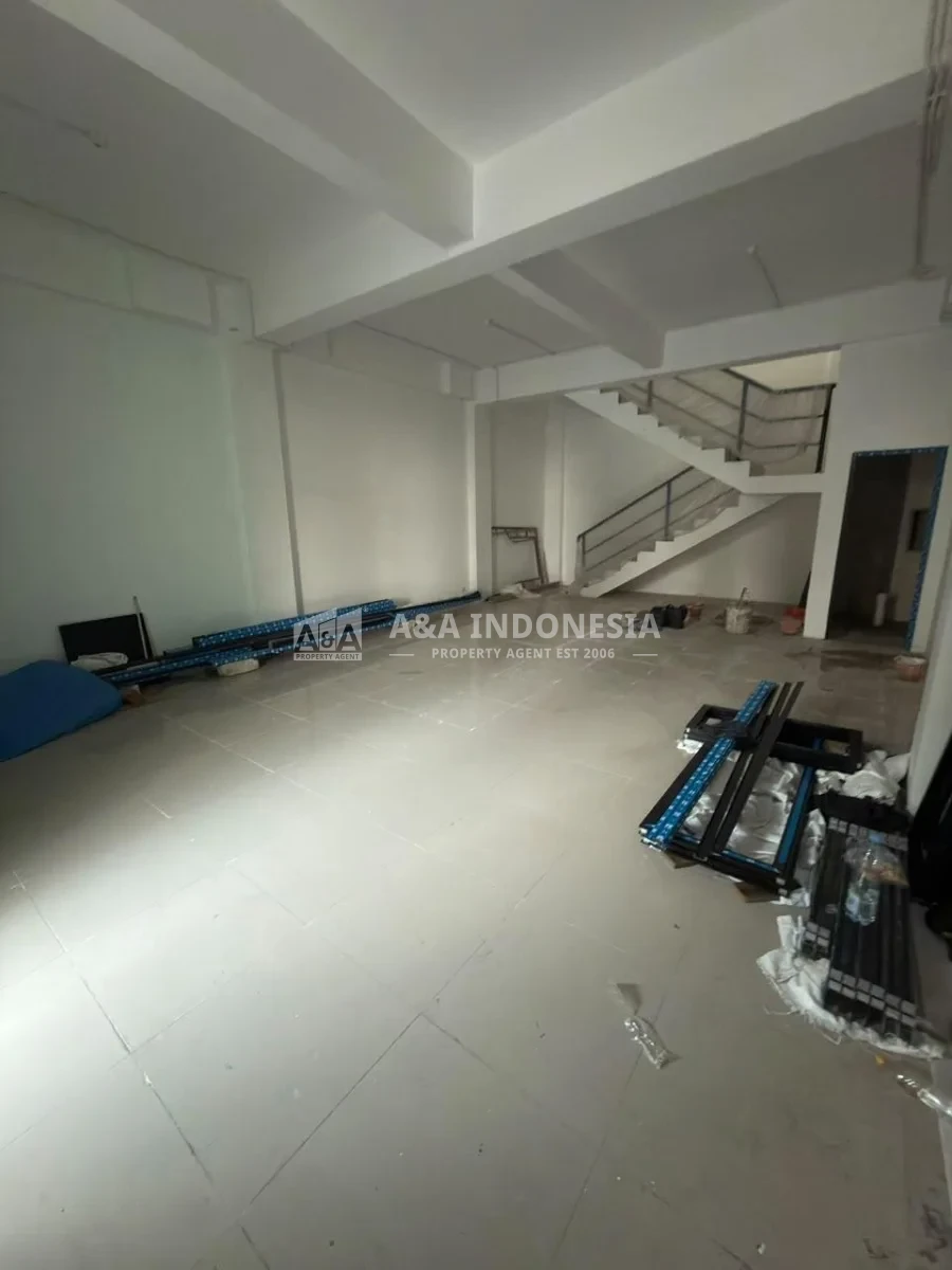 Dijual Ruko Komersial Strategis di MERR Ir. H. Soekarno Surabaya Timur - Thumbnail 2