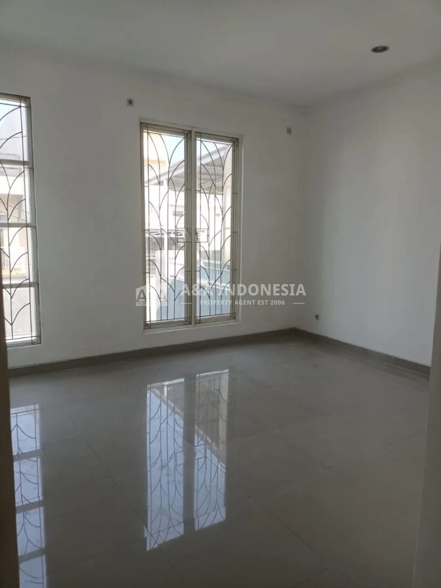 Dijual Rumah Simpang Darmo Regency, Surabaya Barat - Thumbnail 2