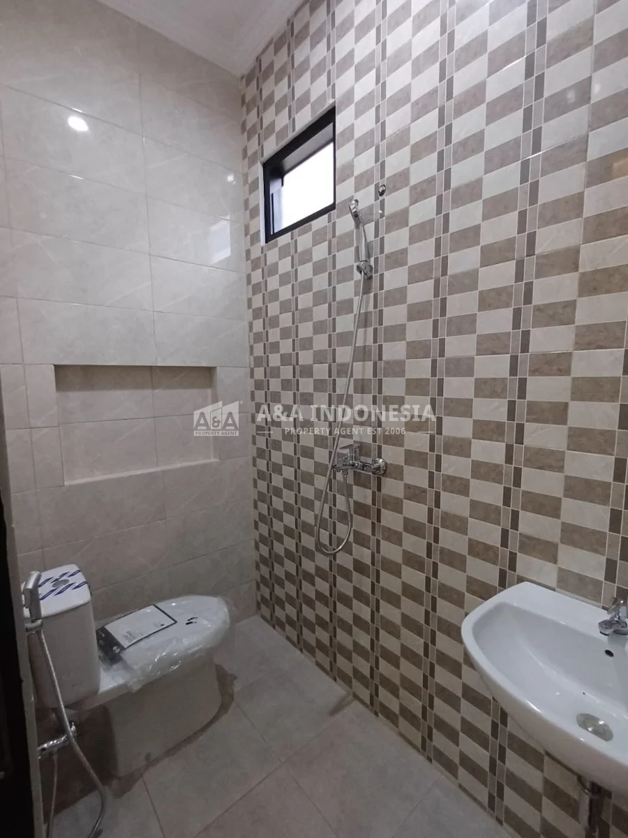 Jual Rumah 2 Lantai Modern Minimalis Nirwana Eksekutif Lokasi Strategis Surabaya Timur - Thumbnail 6