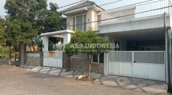 Dijual Rumah Semi Furnish Bagus di Perumahan Taman Pondok Indah Wiyung Surabaya Barat