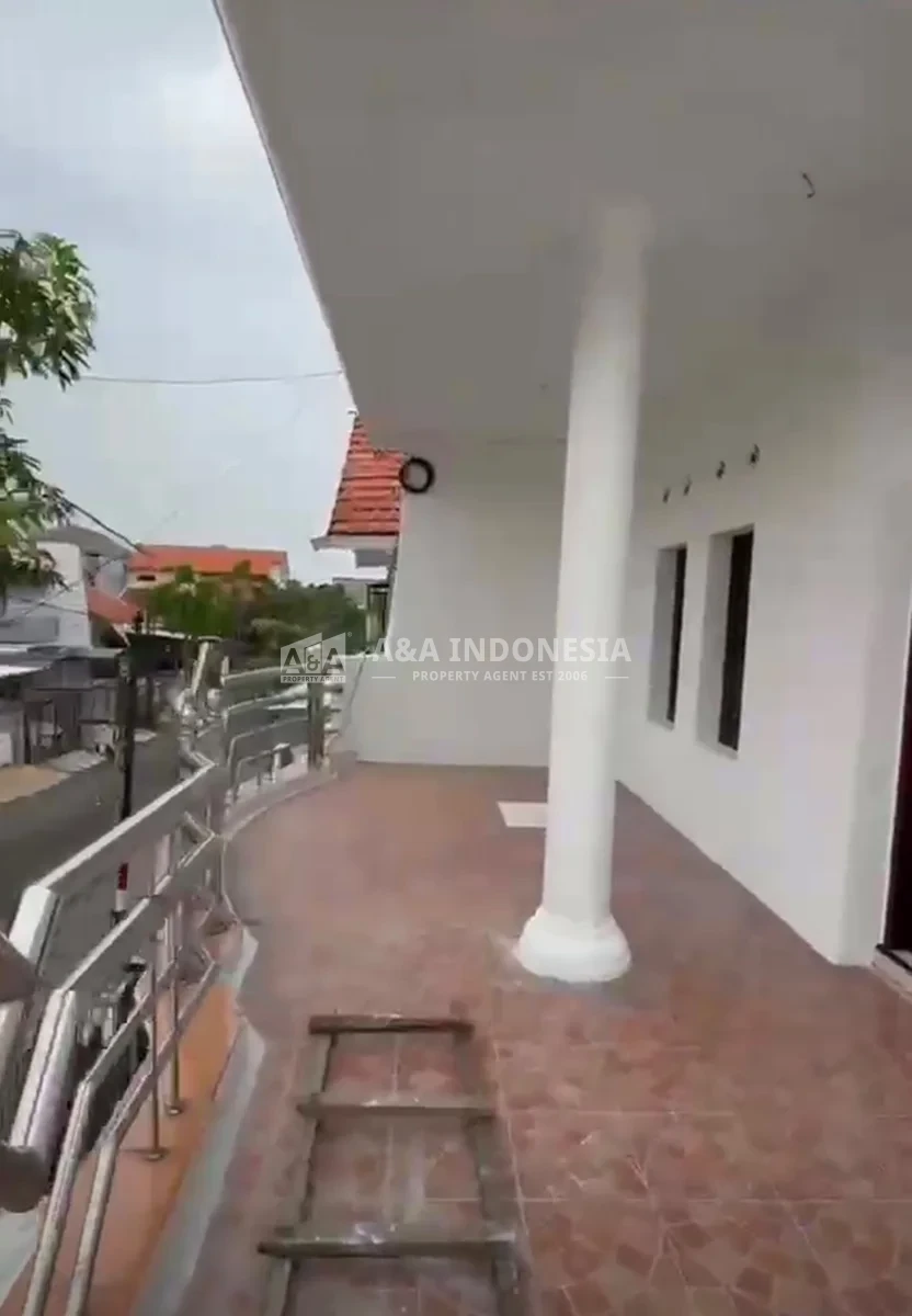 Disewakan Rumah Kos 3 Lantai di Baratajaya Surabaya Timur - Thumbnail 8