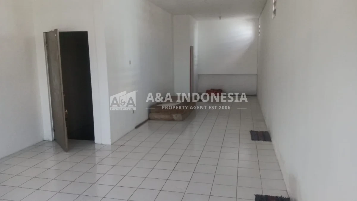 Disewakan Ruko Siap Huni Hadap Jalan Kupang Indah Surabaya Barat Dekat Tol Satelit - Thumbnail 3